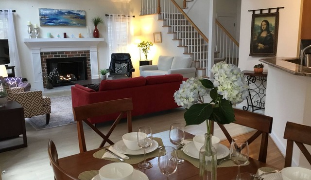 Monthly stay at a peaceful cul de sack, in Umstead Ridge neighborhood .
