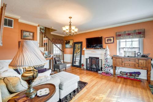 Monthly Stay Special! Cozy Cottage in Huntington