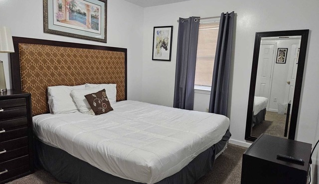 MONTHLY STAYS-Private 7BR Secluded Compound-Spacious Retreat w/Abundant Parking