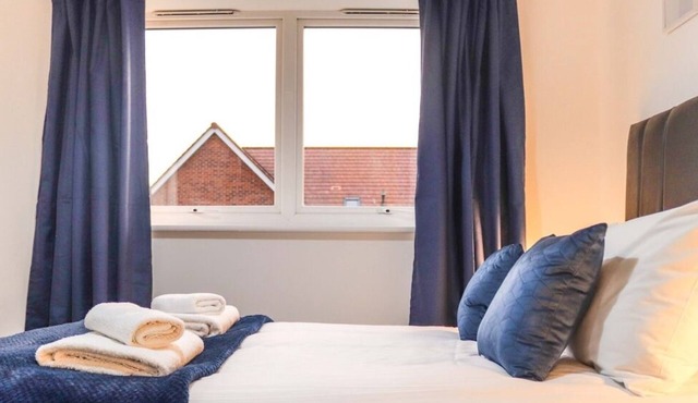 MonthlyDiscount/FreeParking&Wifi