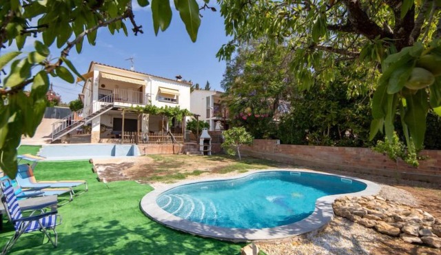 Montornes by Interhome