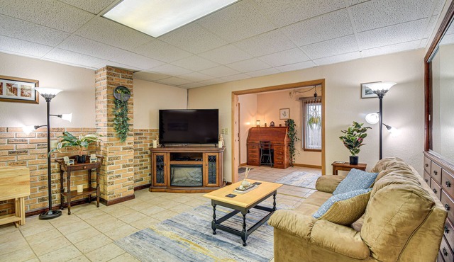 Montour Falls Apartment ~ 3 Mi to Seneca Lake!