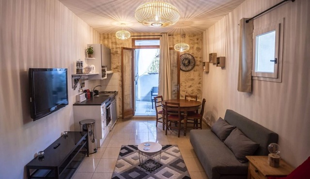 Montpellier ideal studio near St-Roch train station