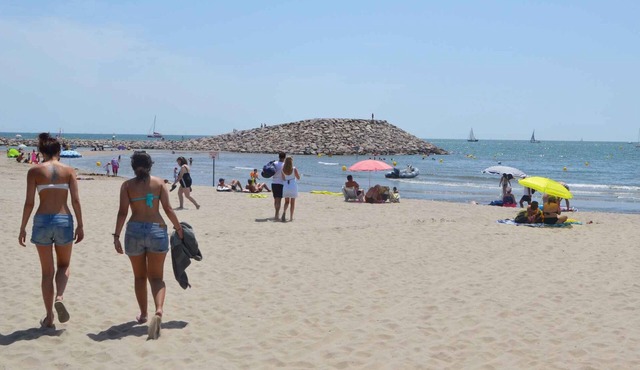 Montpellier Pérols Carnon villa f3 air-conditioned near sea, 50m from streetcar