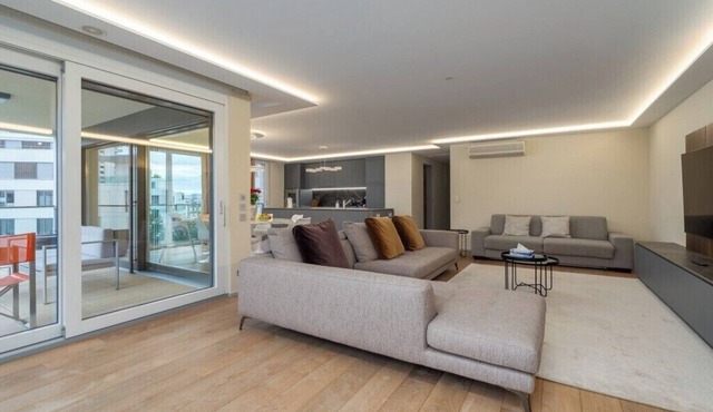 Montreux Lake View Apartments & SPA Three-Bedroom B5.11