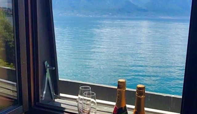 Montreux Riviera Suite Lake View Parking