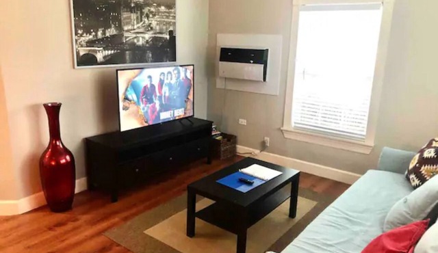 Montrose Hist Dist - Cozy and comfortable 2 BR