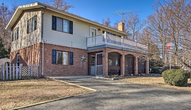 Montross Home w/Private Pool & Yard!