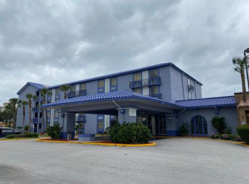 Monumental Movieland Hotel