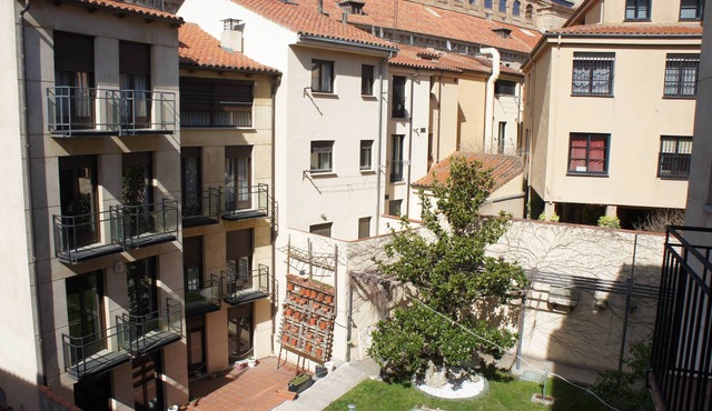 Monumental Salamanca Apartments 201