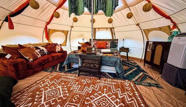 Moo-Tel Yurt