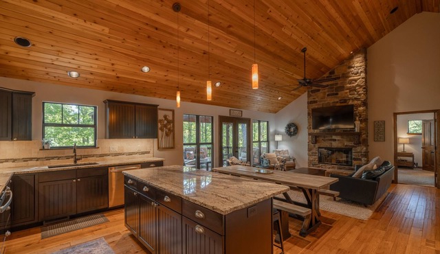 Moon Dance Cottage by Innsbrook Vacations!