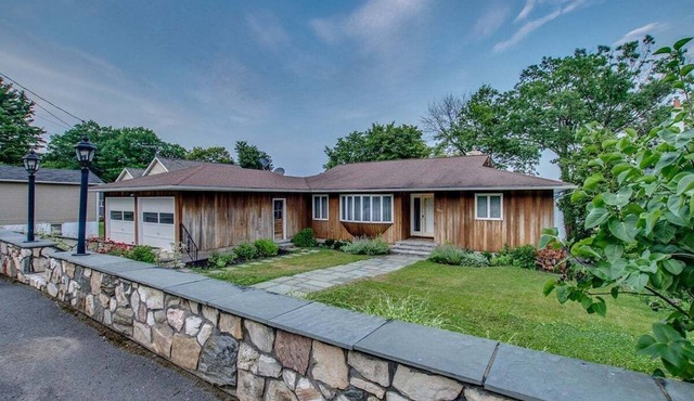 Moon Dance: private lake home on Seneca Lake