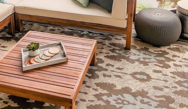 Moon Lake Retreat-bright, clean, peaceful ADK/TI getaway steps from water