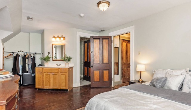 Moon River Bed and Breakfast