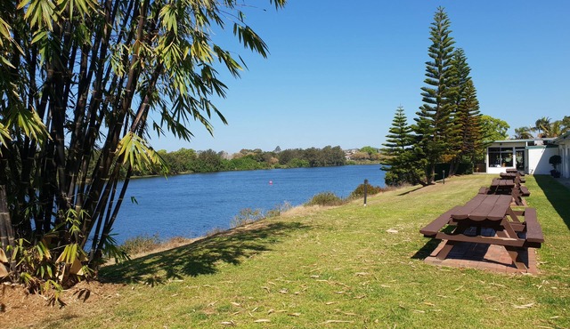 Moon River Motor Inn