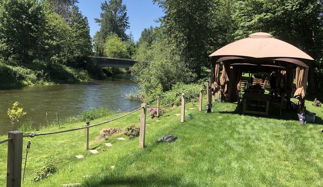 Moon River Suites Wedding Party Lodging on River