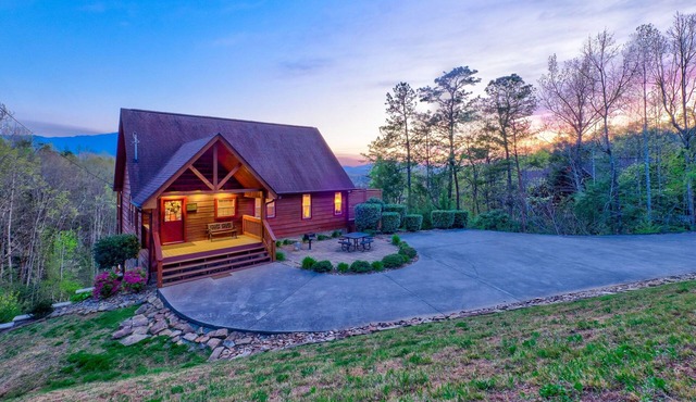 Moonbeams & Star Dreams. A Spectacular Mountain View