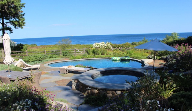 Moongate - Coastal Oceanfront Home with Pool