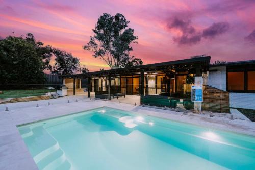 Moonlight at Mudgee - Chic Soirées & Private Cinema