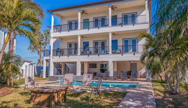 Moonlight Bay on 4th – Waterfront Views, Game Room, Multi-Level Decks & Resort-Style Pool