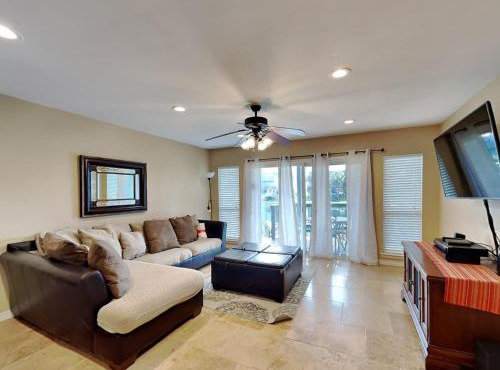 Moonlight Beach Villa & Studio