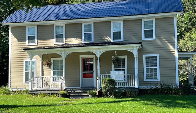 Moonlight Graham - Doc -1 of 2 neighboring 3 bdrm homes w/shared pool near CDP