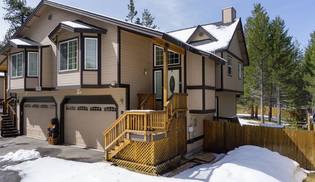 Moonlight Ridge - 30+ Day Vacation Home Rental