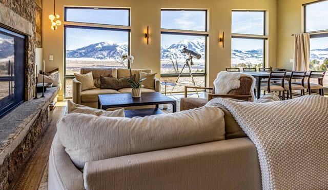 Moonrise Ridge, a Luxury Mountain Home set in Paradise Valley