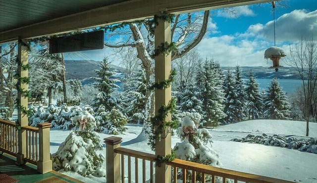 Moonshadow Bed and Breakfast