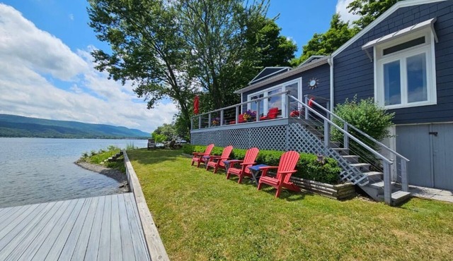 Moonshine Cottage on the Lake. Relax, swim, fish or just enjoy the view.