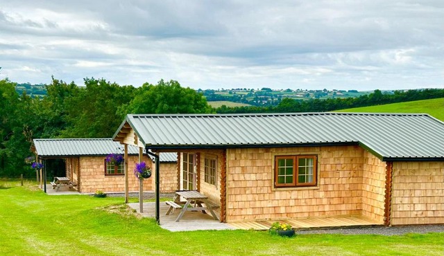 Moor View Cabin (Oak Tree Lane)