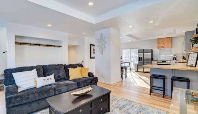 Moorhead Home Rental Near Downtown Fargo!