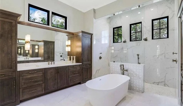 Moorings Rental w/4BR, 4.5 Bath & Pool