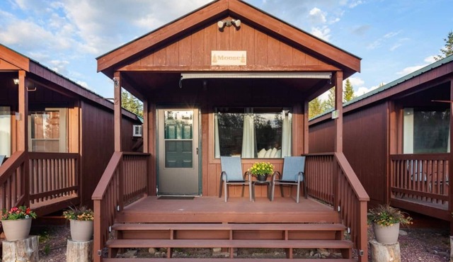 Moose Cabin-6 Miles to Glacier!