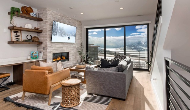 Moose Management's Klaim 807: Luxury & Tranquility in Park City