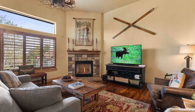 Moose Mgmt at Bear Hollow 5437: Pvt. Hot Tub-BBQ-Garage Parking- Dogs Welcome