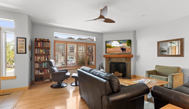 Moose Mgmt at Bear Hollow 5545: Pvt Hot Tub, BBQ, Clubhouse, Parking