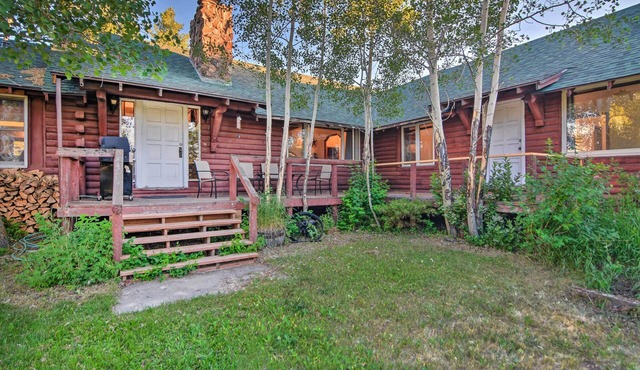 'Moose Park Lodge' Charming Walden Retreat!