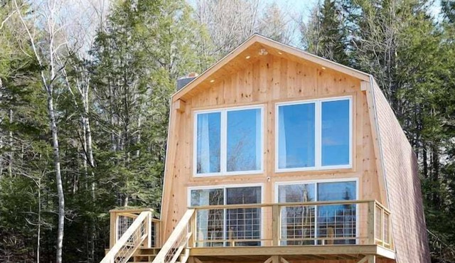 MooseHaus - Dream Cabin in by Moosehead Lake ME