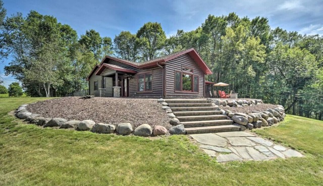 Moosehead Lodge - Lakeside Home: Stunning Views
