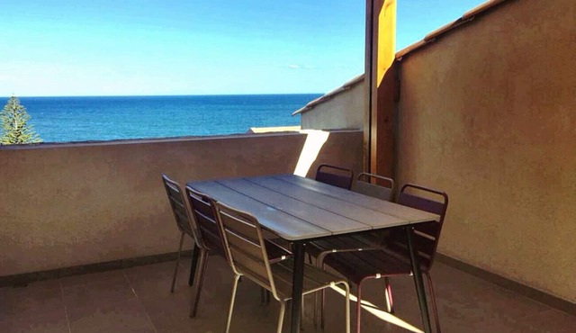 MOR305-T2 neuf vue panoramique Golfe, accès plage