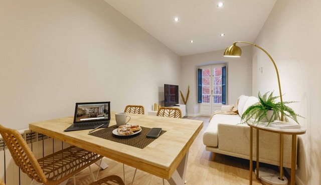 Mora 4-1 - Holiday Apartment Rental in Girona | Bravissimo