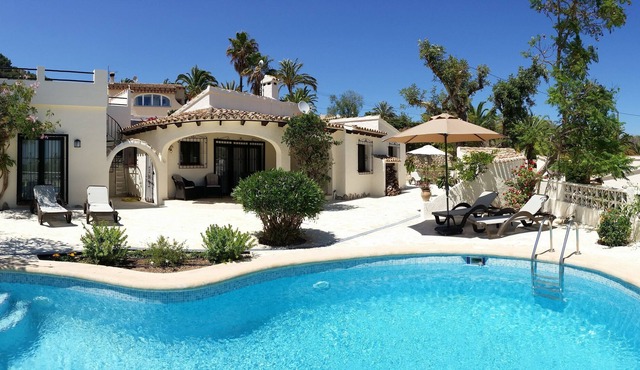 Moraira - Sabatera: beautiful single storey villa sea view and Spanish style kind