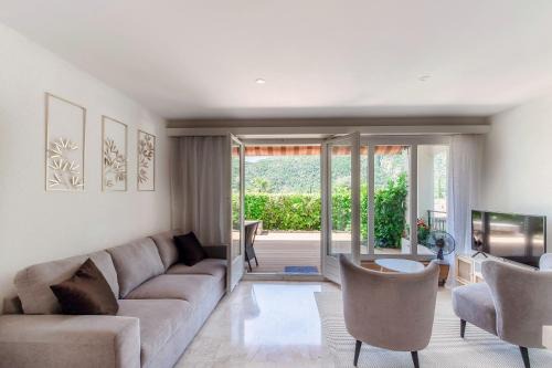 Morcote Romance by Quokka 360 - flat with patio and communal pool