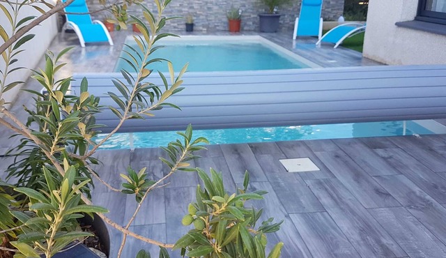 Morena, Family villa with optional heated pool