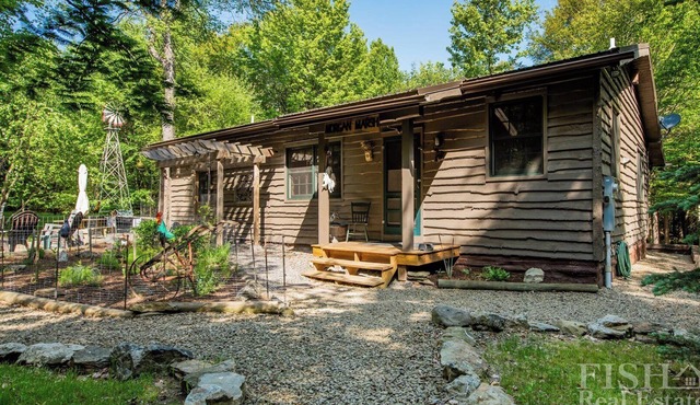 "Morgan Marsh" in the woods, close to Worlds End