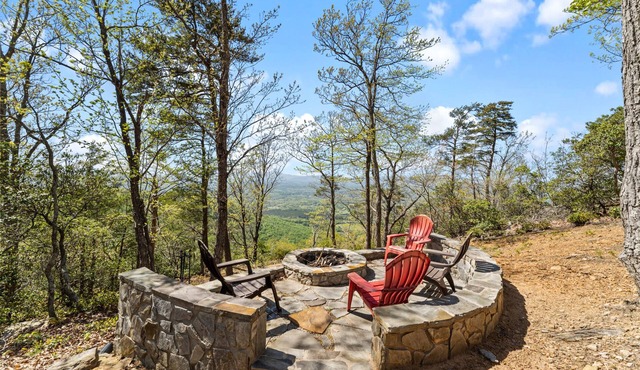 Morganton Mountain Retreat w/Hot Tub