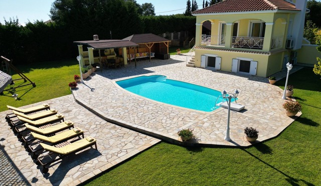 Morgorlwg Fila,Exclusive Secluded Villa With tranquil setting Stunning Sea views