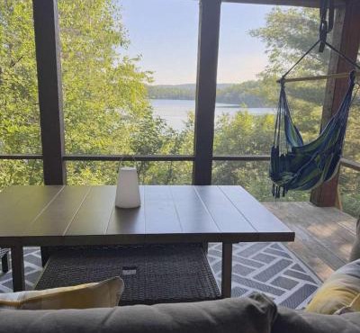 Morissette Base Camp - Lakeside Cozy Retreat for families and hikers
